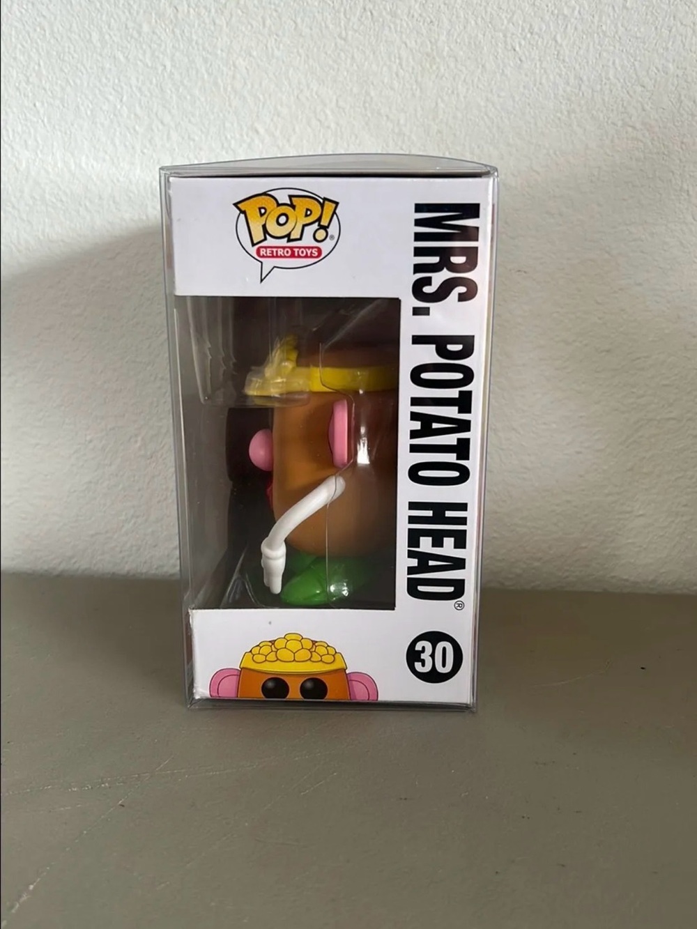 Funko POP! Mrs. Potato Head - Brown, Yellow, Pink - Picture 2 of 8